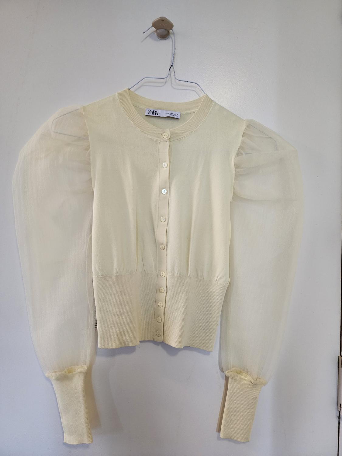 ORGANZA JACKET WITH VOLUMINOUS SLEEVES