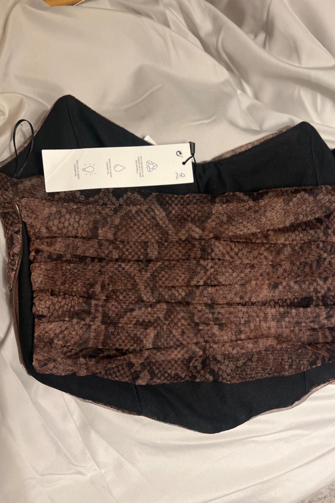 CORSETRY-INSPIRED TULLE CROP TOP - Image 2