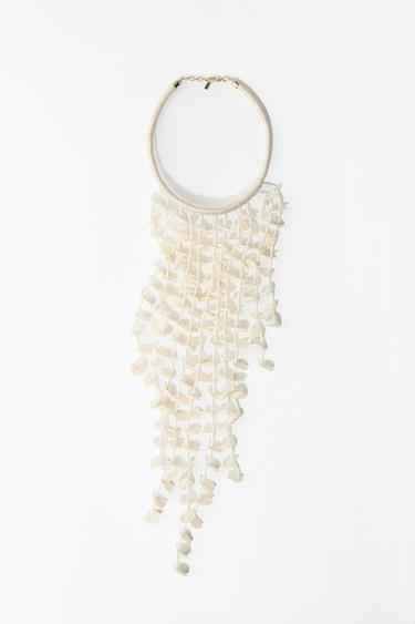 CORD AND SEASHELL NECKLACE - Ecru by Zara
