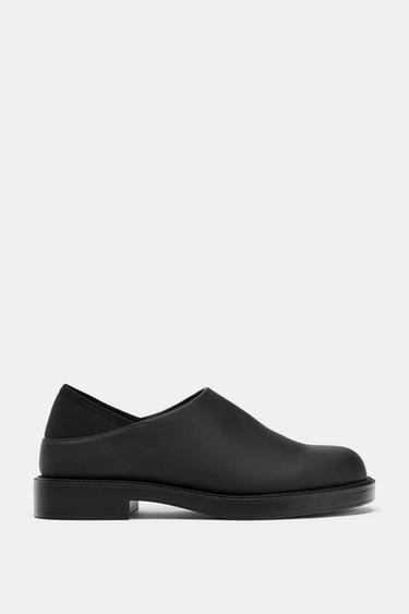 RUBBERISED CLOGS - Black by Zara