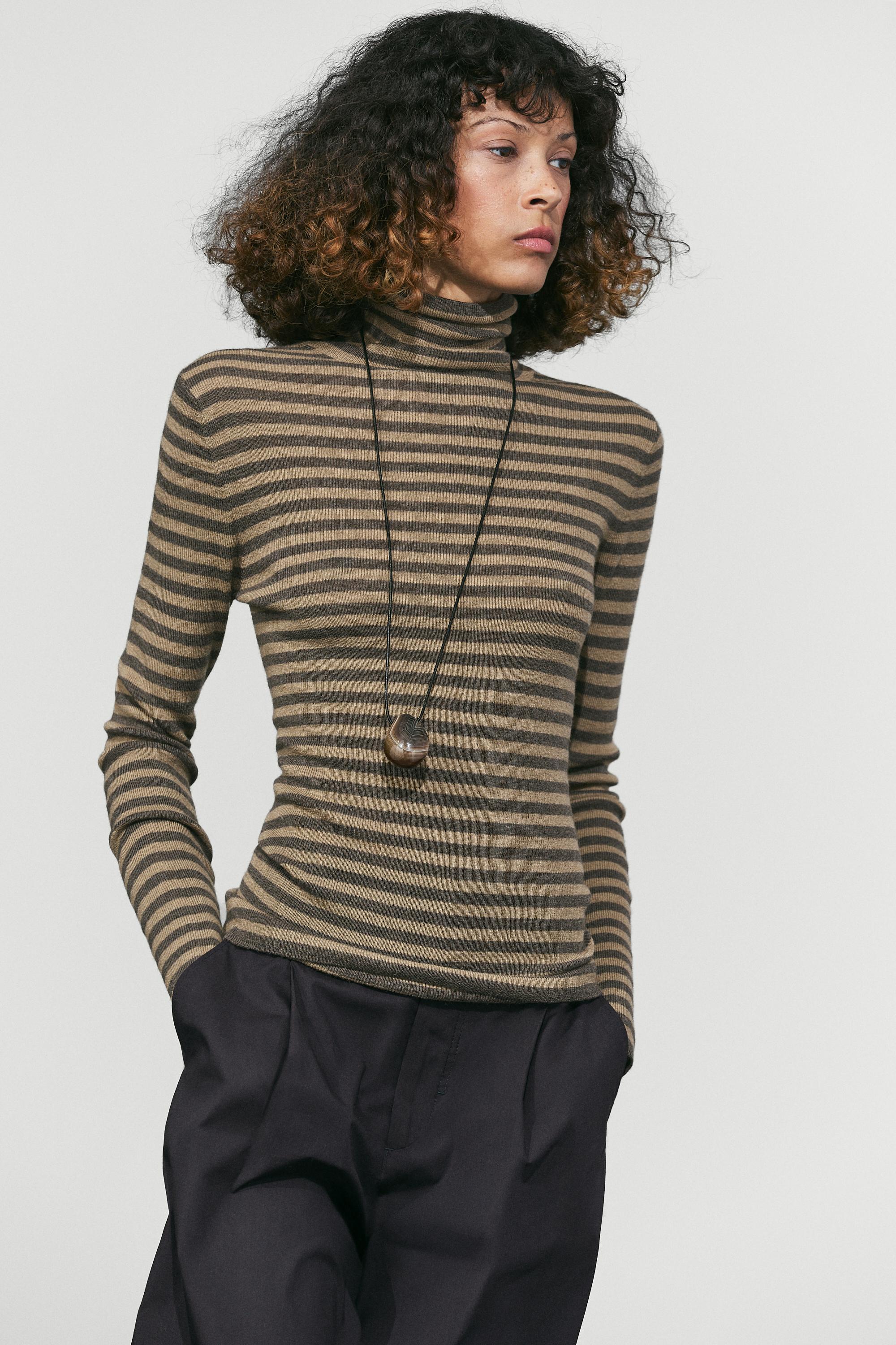 Striped turtleneck knit sweater — Black gold
