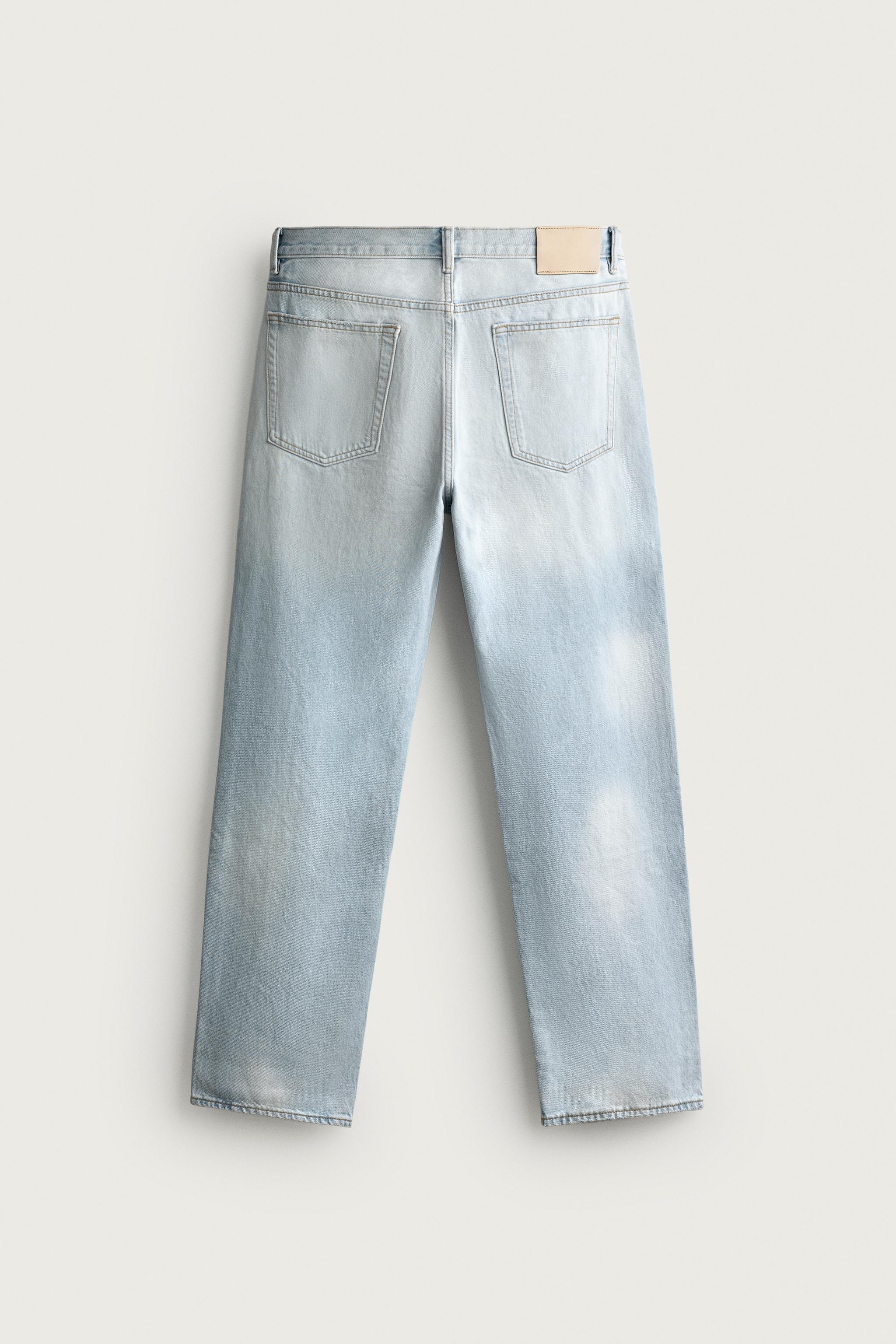 STRAIGHT FIT JEANS
