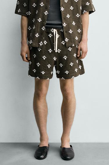 BERMUDA RELAXED FIT JACQUARD TEXTURA - Khaki oscuro de Zara