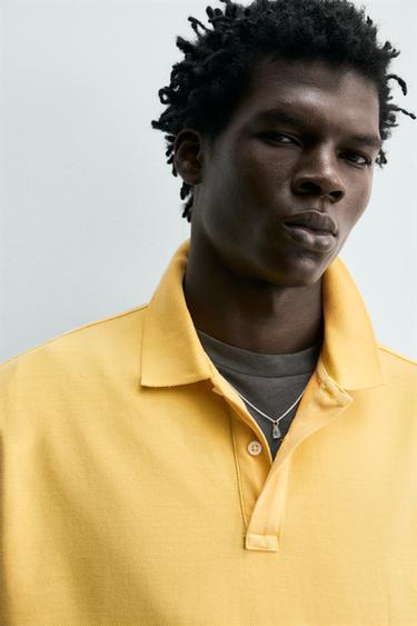 POLO PIQUÉ REGULAR FIT DÉLAVÉ - Jaune de Zara - Image 4