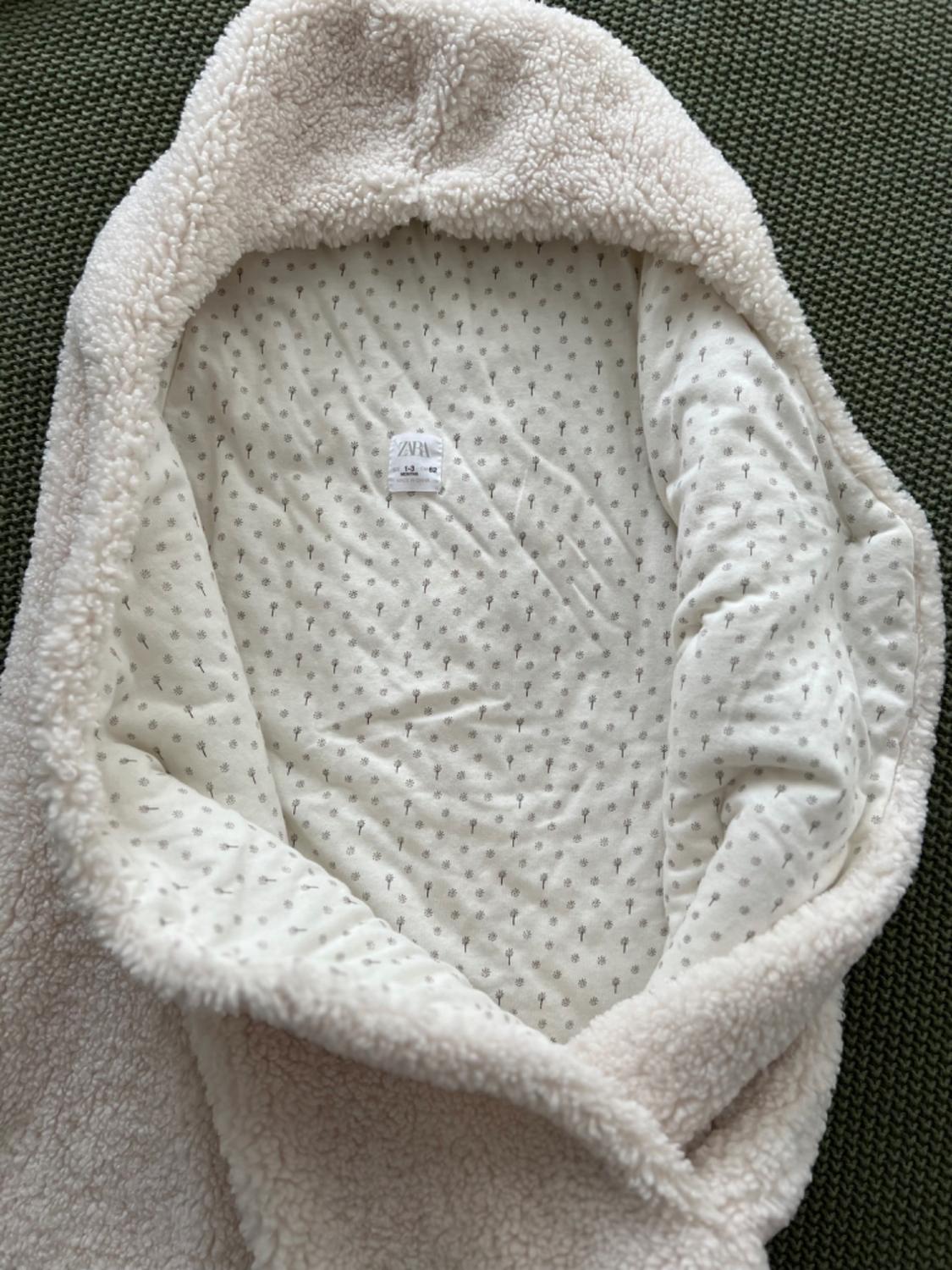 FAUX SHEARLING CARRYCOT BABY WRAP - Image 4