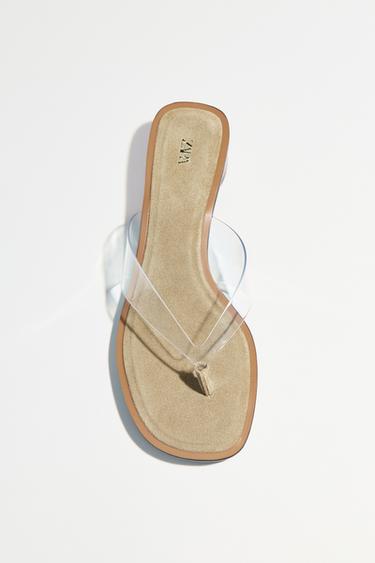 SANDALES À TALONS LARGES EN VINYLE - Beige clair de Zara