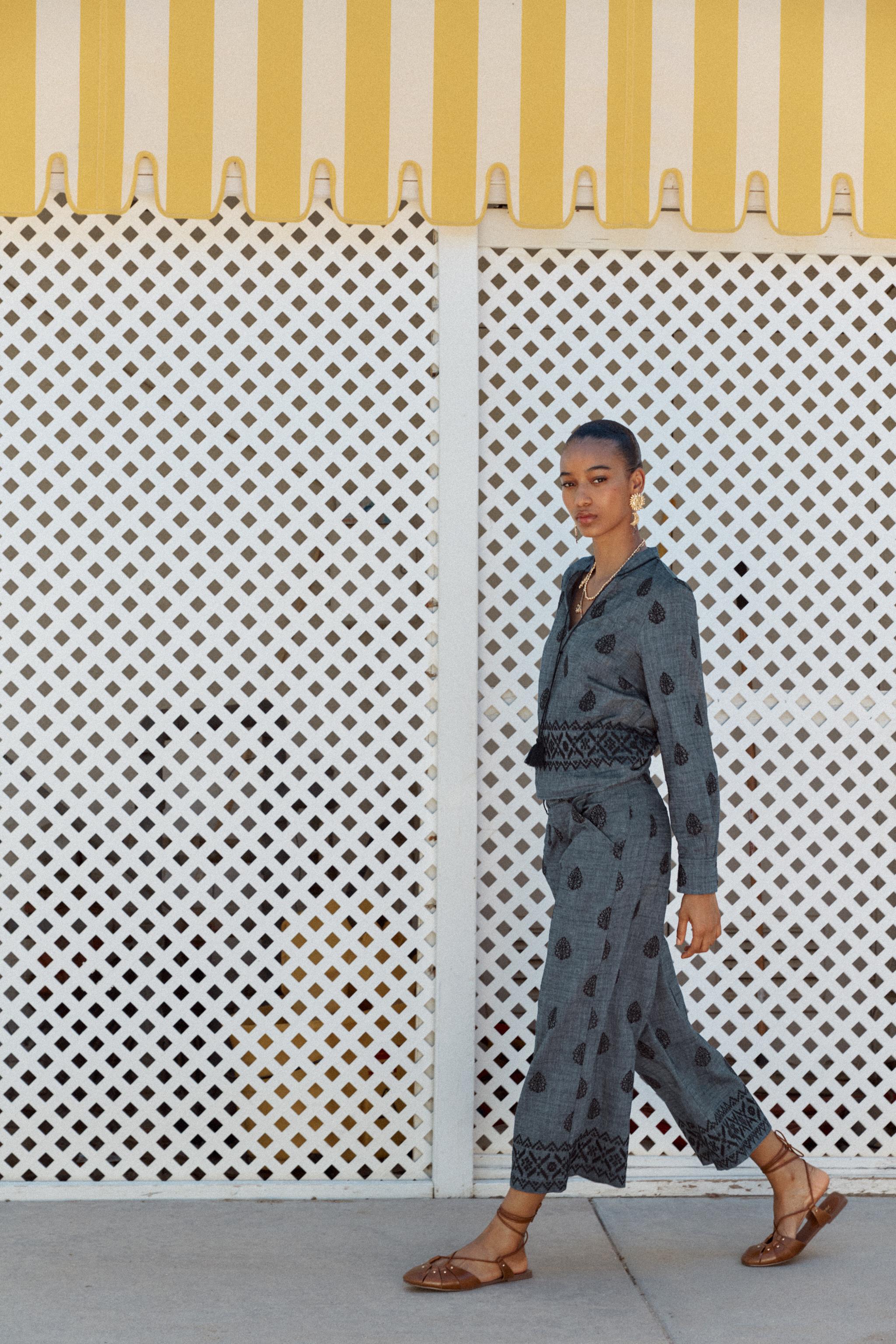 JUPE-CULOTTE BRODÉE