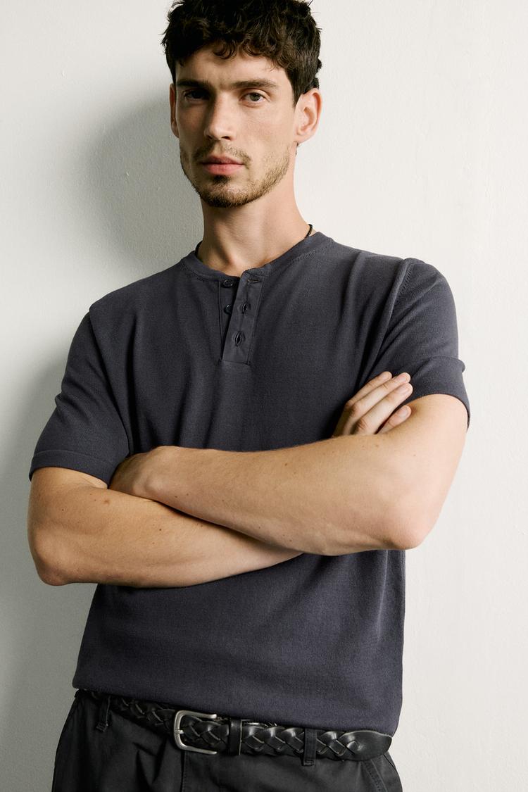 KNIT HENLEY T-SHIRT