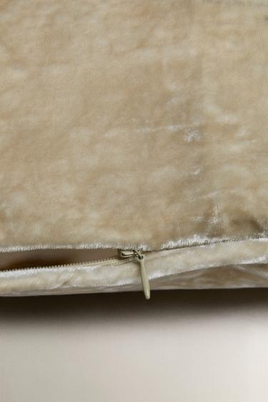 HOUSSE DE COUSSIN VELOURS - Beige de Zara - Image 3