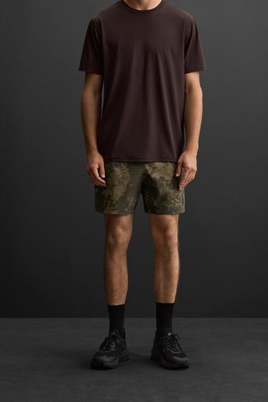 SHORT D'ENTRAÎNEMENT IMPRIMÉ - Vert moyen de Zara