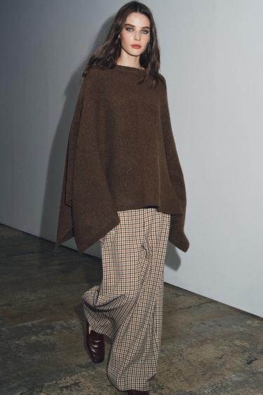 Zara KNIT CAPE - Brown