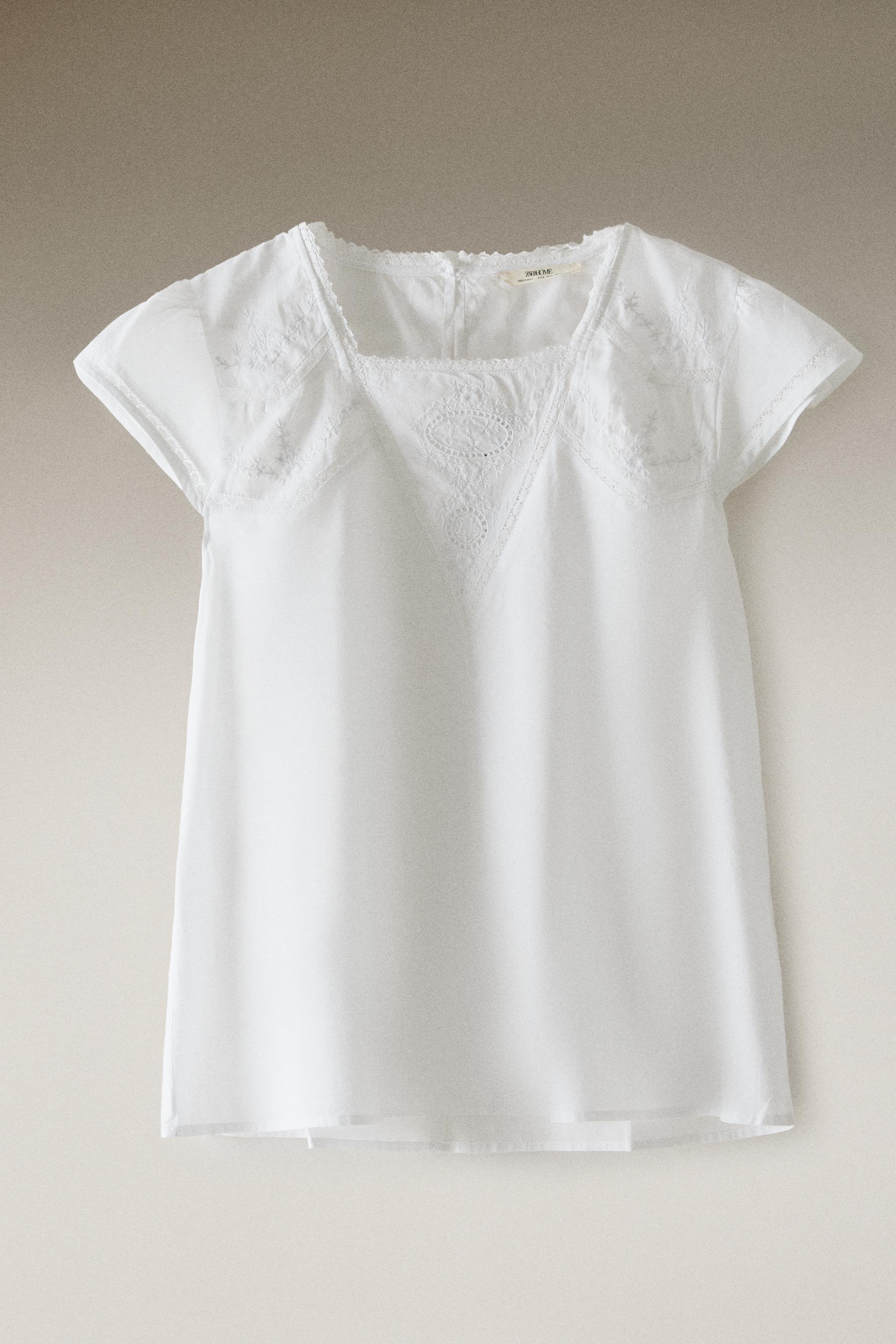 Tシャツ・カットソー COTTON T-SHIRT WITH LACE DETAILS T-shirt with lace details | BSB Fashion