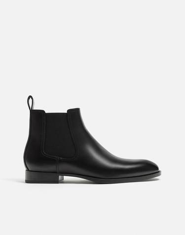 CHELSEA BOOTS WITH POINTED TOE - Black by Zara