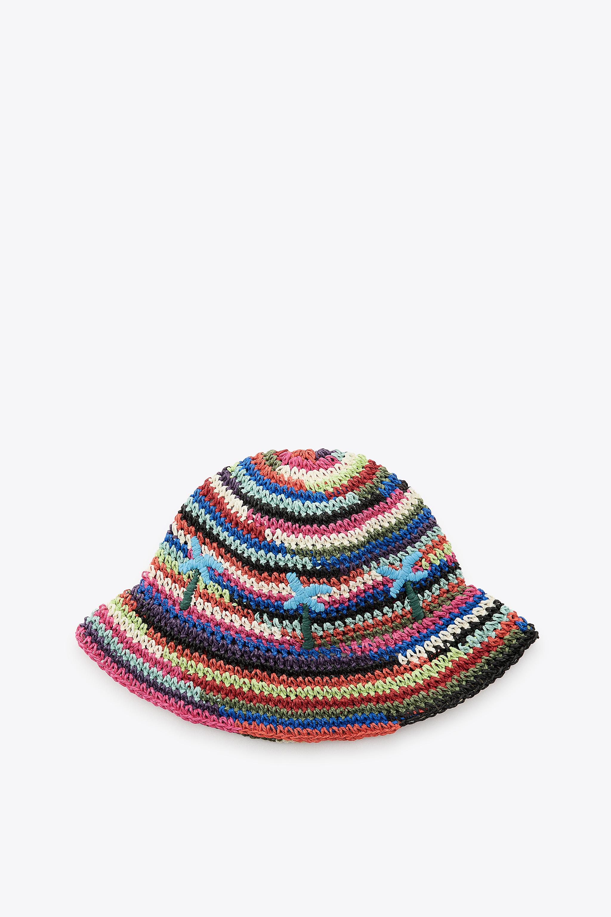 CHAPEAU BOB TRESSÉ MULTICOLORE