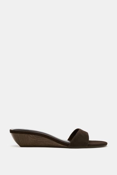 SANDALIA CUÑA  ANTE - Marrón de Zara