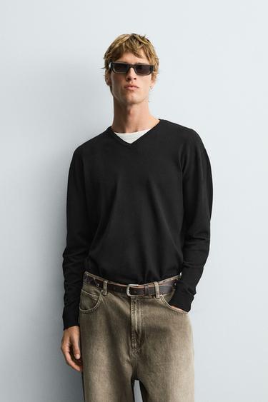 BASIC V-NECK SWEATER - Black by Zara