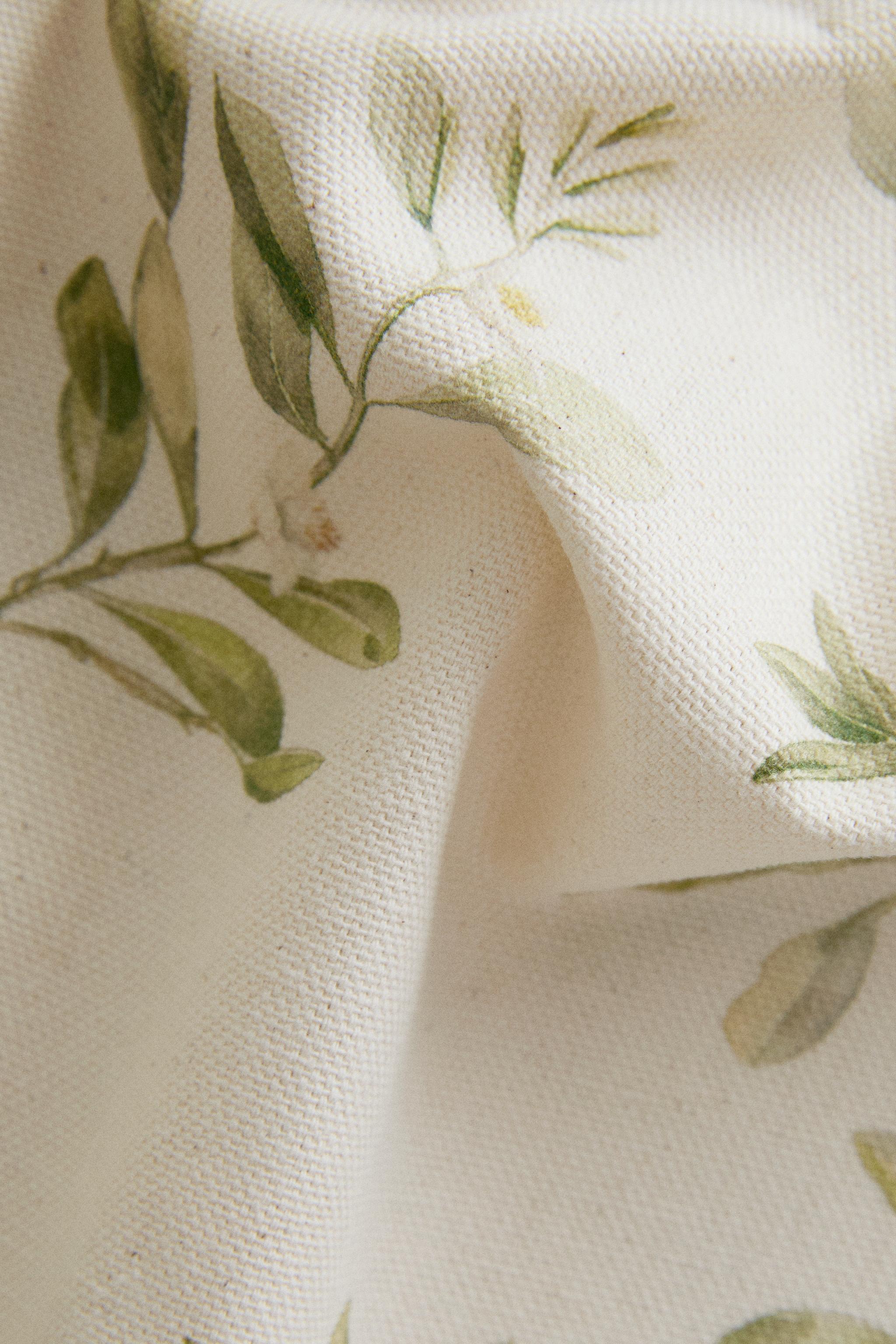 BRANCH AND FLORAL PRINT TABLECLOTH