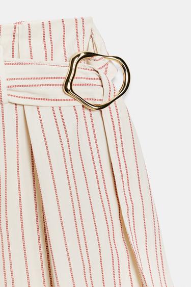 SHORT À RAYURES AVEC CEINTURE - Rayures de Zara - Image 5