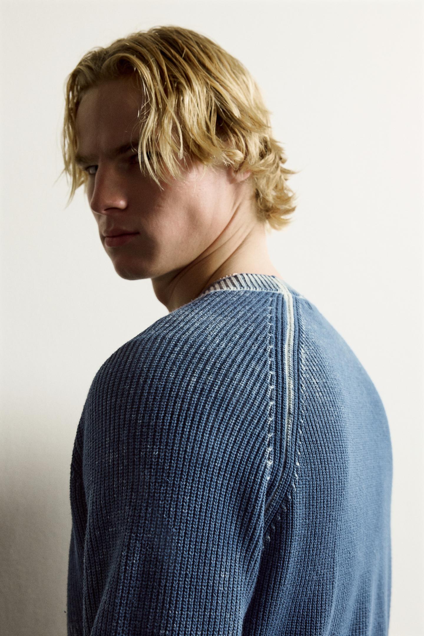 Мужской свитер Zara Relaxed Fit Washed Print, цвет: Индиго — фото 5