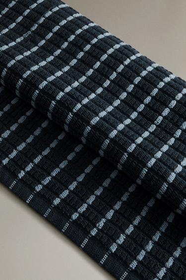 TEXTURED BATH TOWEL - Navy blue by Zara - Image 3