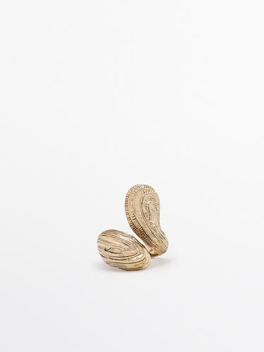 Zara Ring with textured detail - Golden