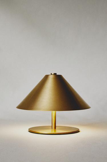 CORDLESS IRON TABLE LAMP - Gold by Zara