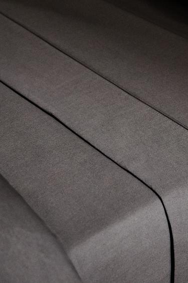 (300 THREAD COUNT) COTTON PERCALE FLAT SHEET - Anthracite grey by Zara - Image 5
