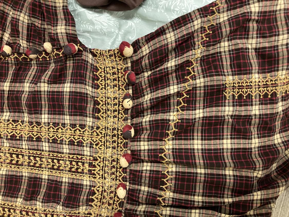 CHECKED DRESS WITH POMPOMS - Image 4