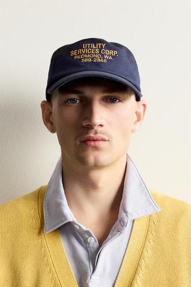 CONTRAST EMBROIDERED TEXT CAP — Blue 2