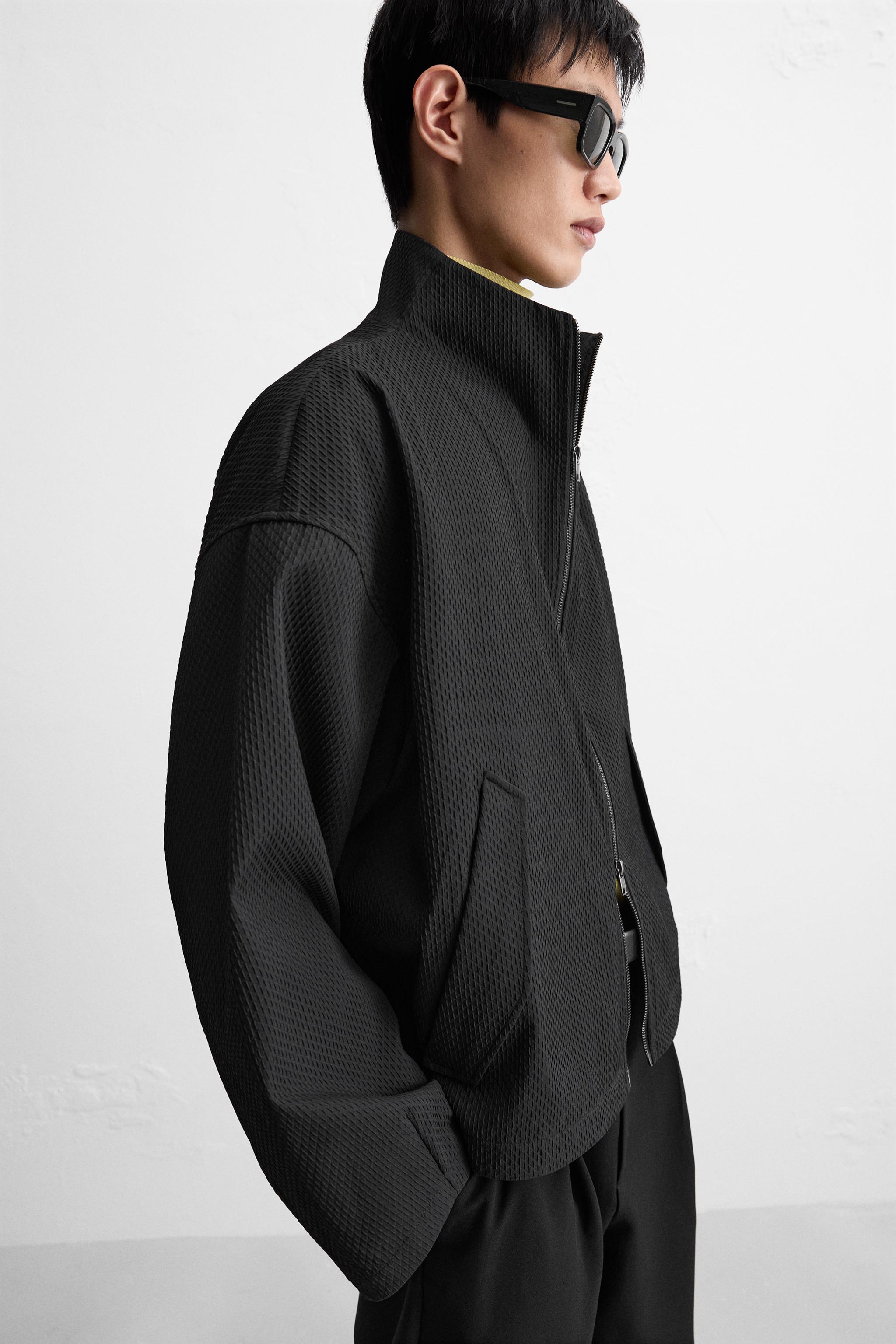 【関税込】 ボクシーフィットジャケット - ブラック レリーフ ボクシーフィット ジャケット - ブラック | ZARA Japan