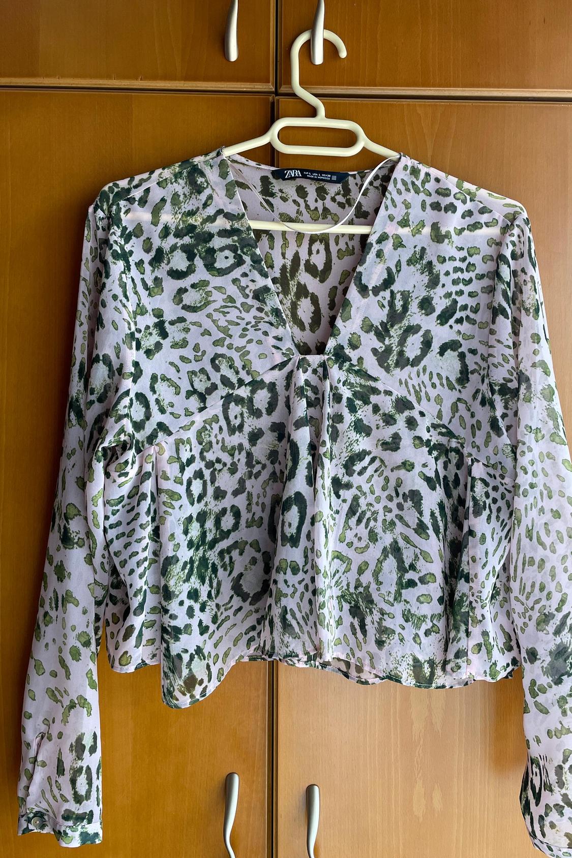 ANIMAL PRINT TOP
