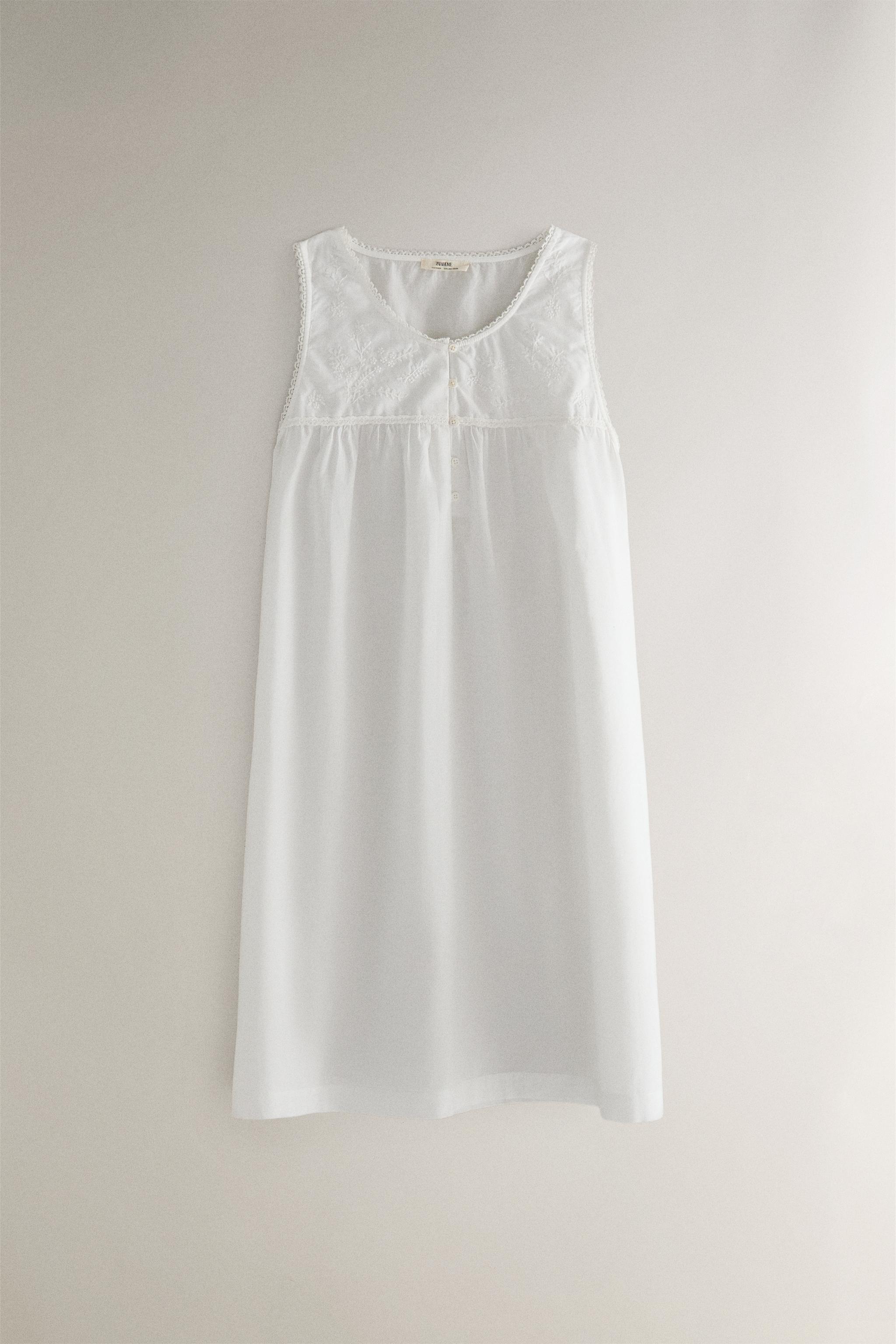 EMBROIDERED COTTON NIGHTGOWN