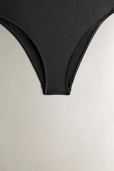 MAILLOT DE BAIN ÉPAULES DÉNUDÉES - Noir de Zara - Image 2