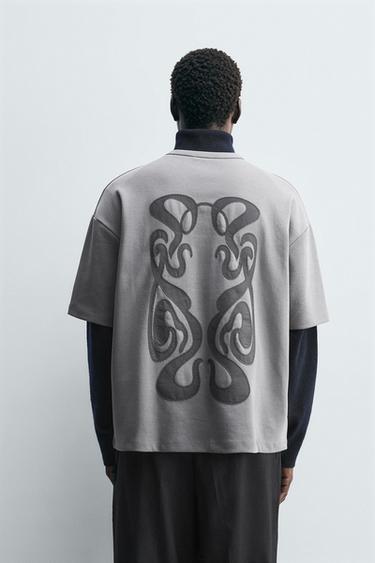 T-SHIRT À PIÈCE BIMATIÈRE - Gris de Zara - Image 2