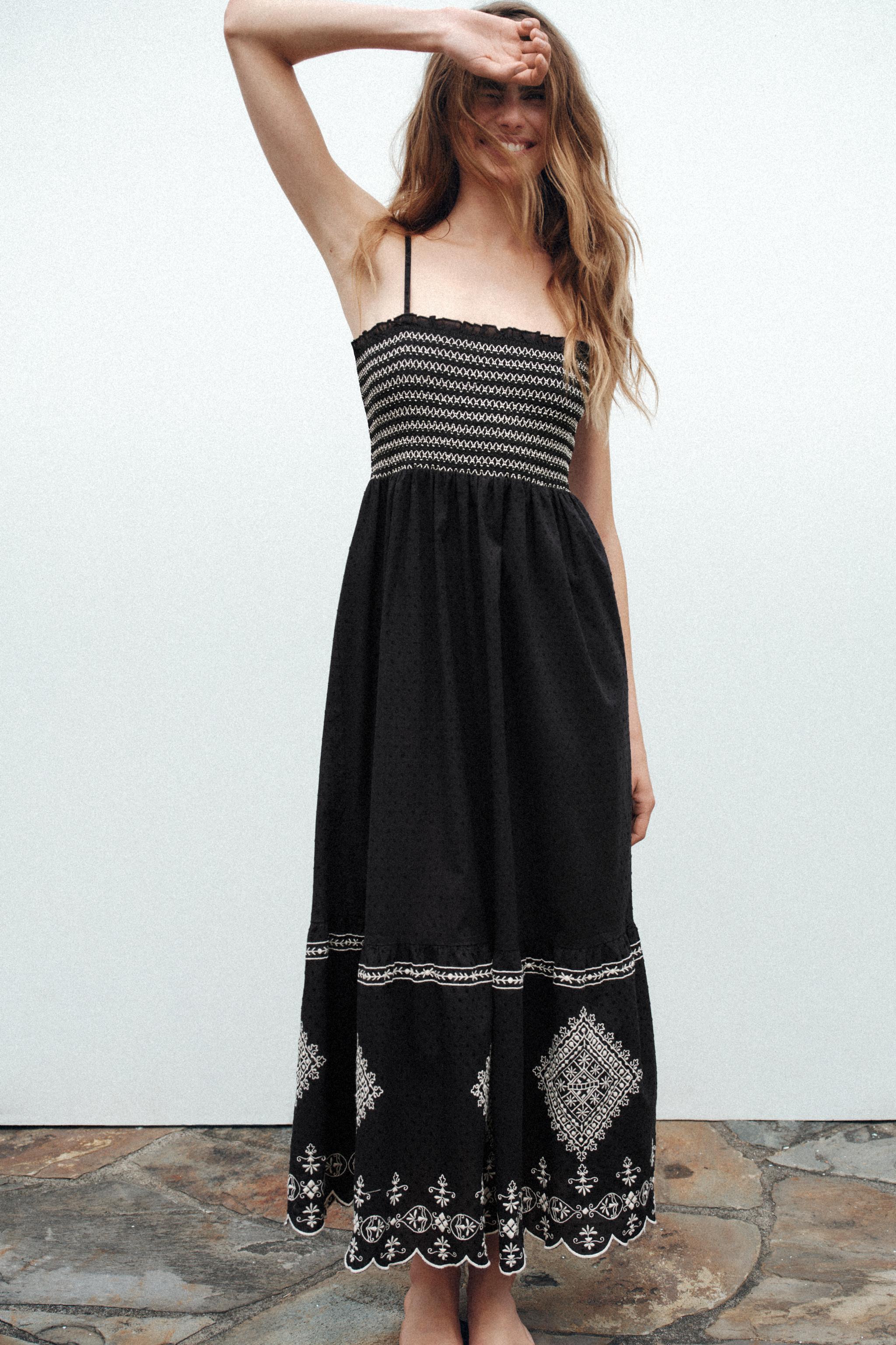 EMBROIDERED SWISS DOT DRESS Black White ZARA Mexico