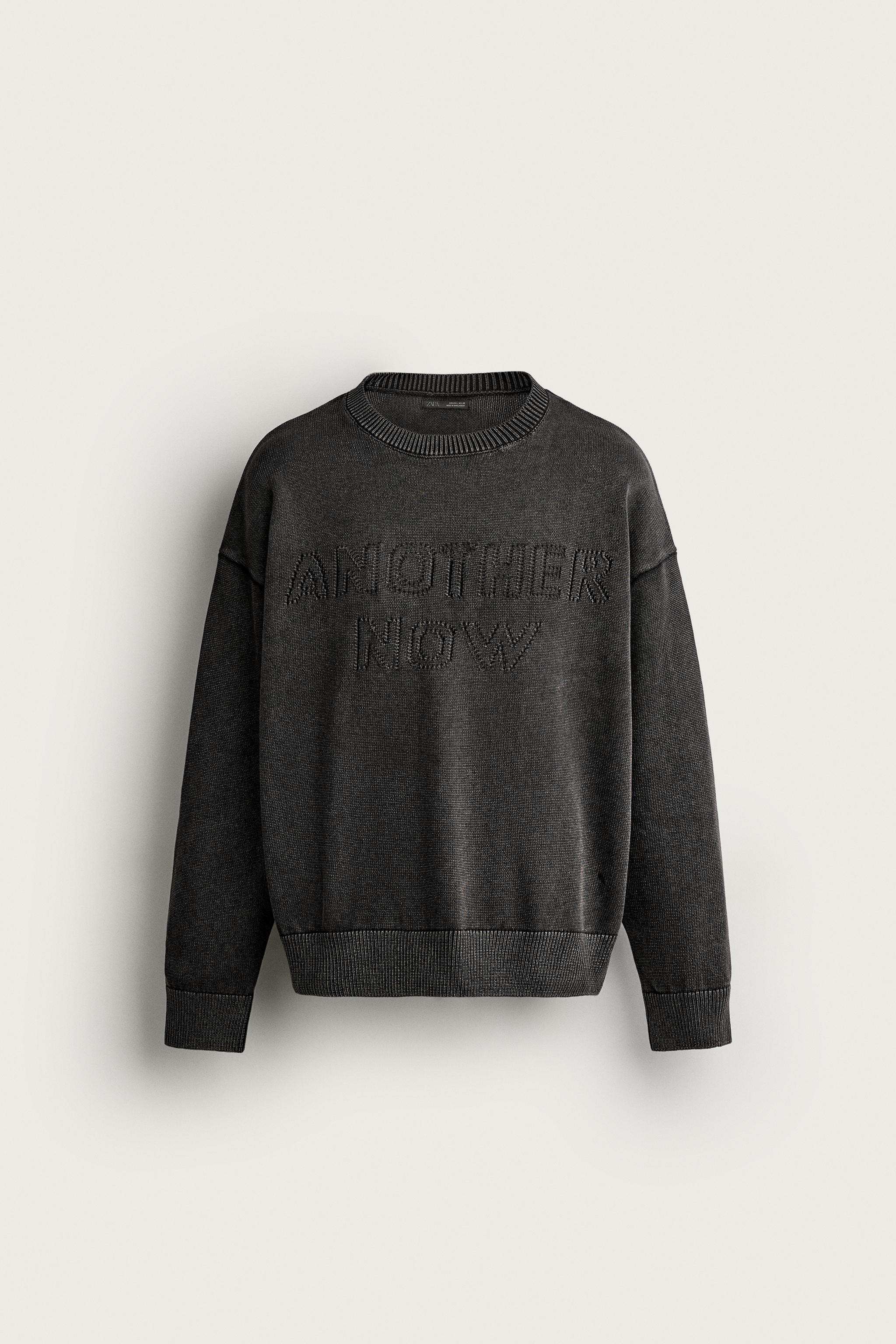 PULL À COUPE DÉCONTRACTÉE EN INTARSIA