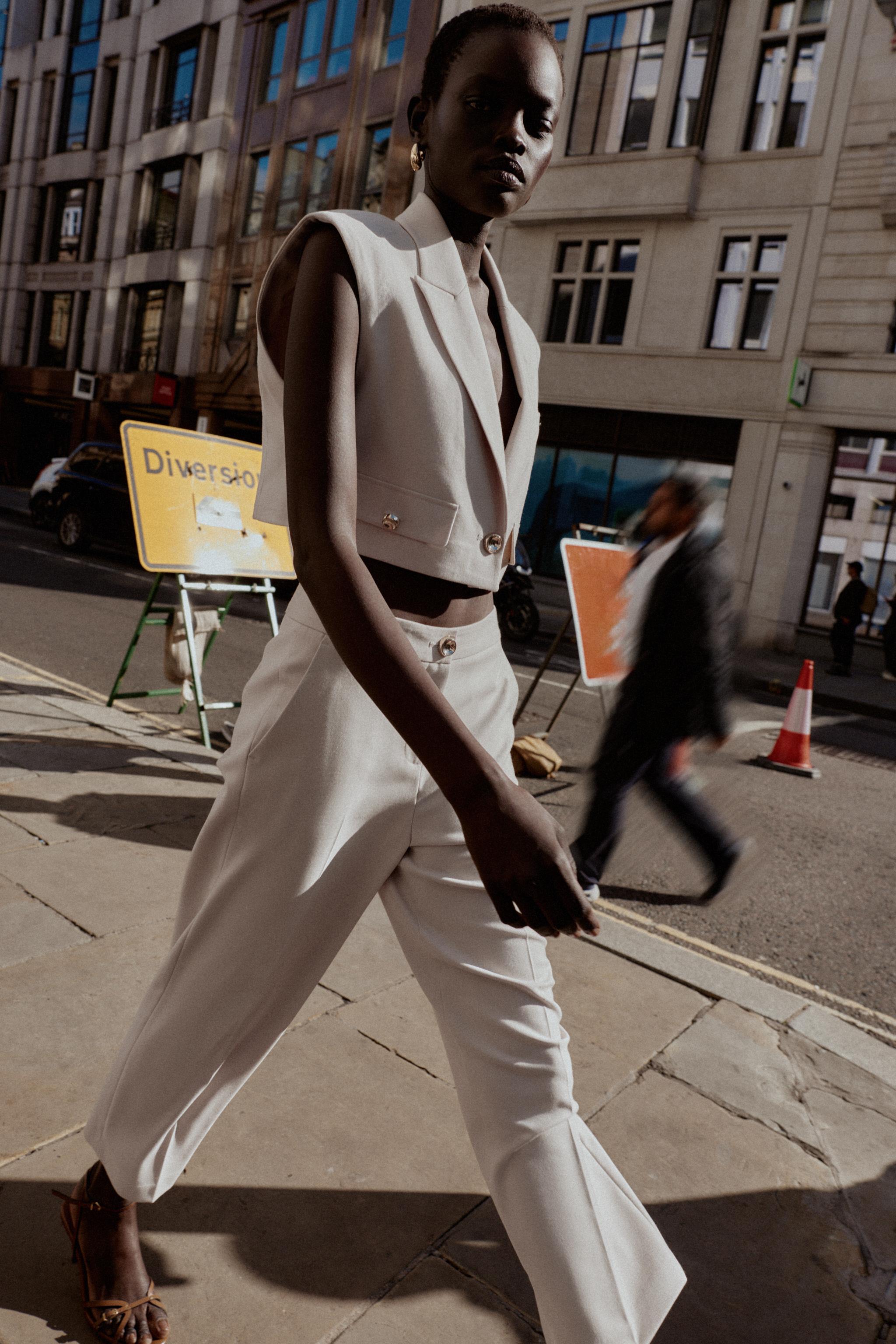 フラップショートベスト - ダークグリーン | ZARA Japan / 日本