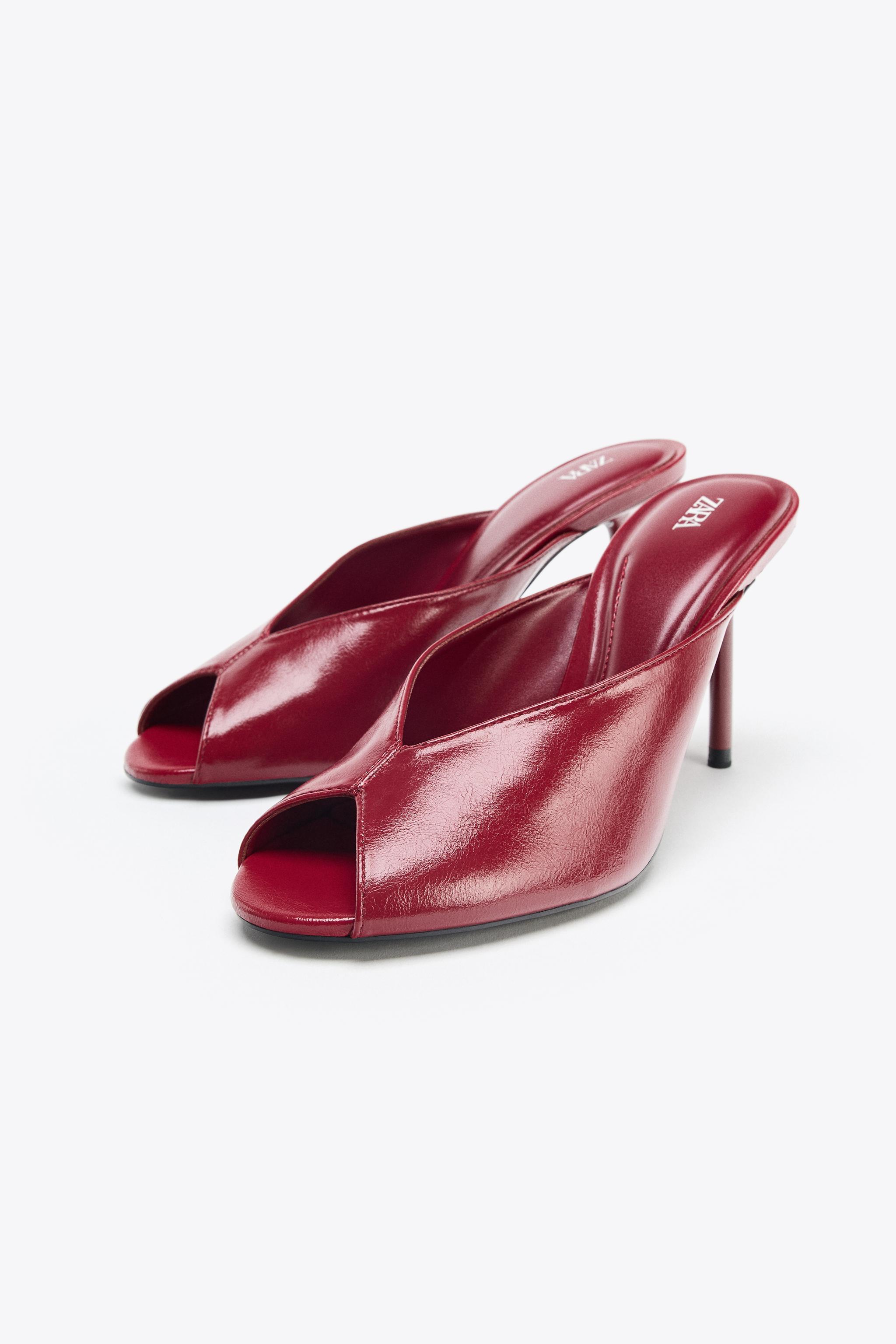 OPEN TOE SANDALS