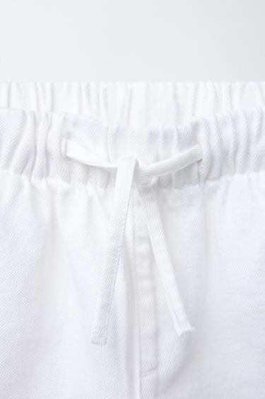 BERMUDA EN DENIM ÉLASTIQUE - Blanc de Zara - Image 2