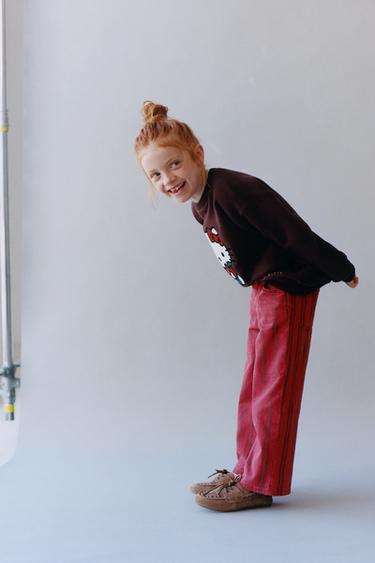 Zara DUKSERICA SA VEZOM HELLO KITTY © SANRIO – Burgundac