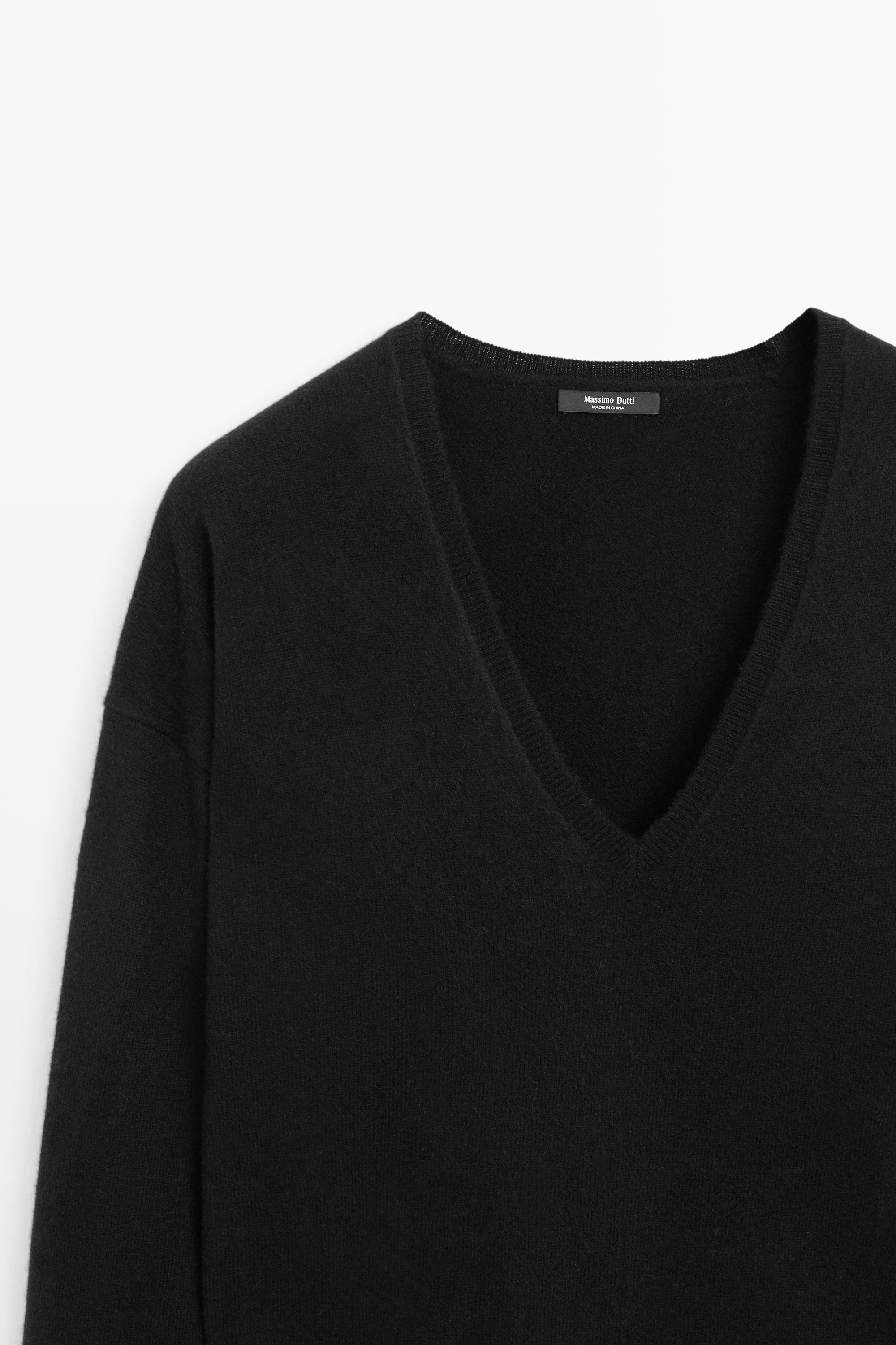 Wool blend knit V-neck sweater