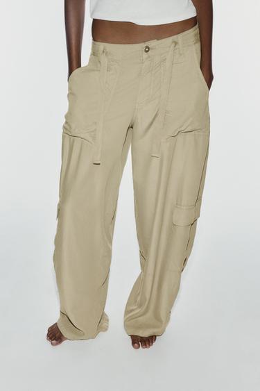 Oversize flowing cargo trousers - Light khaki by Zara