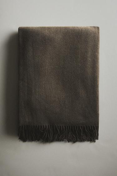 FRINGED SOFT THROW - Khaki by Zara - Image 4