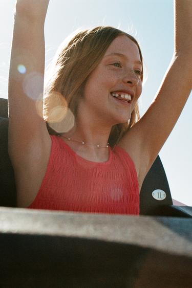 TOP LLASTIQE ME FJONGO - E kuqe nga Zara