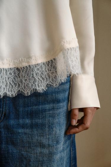 CHEMISE SATINÉE AVEC DENTELLE - Écru de Zara - Image 4