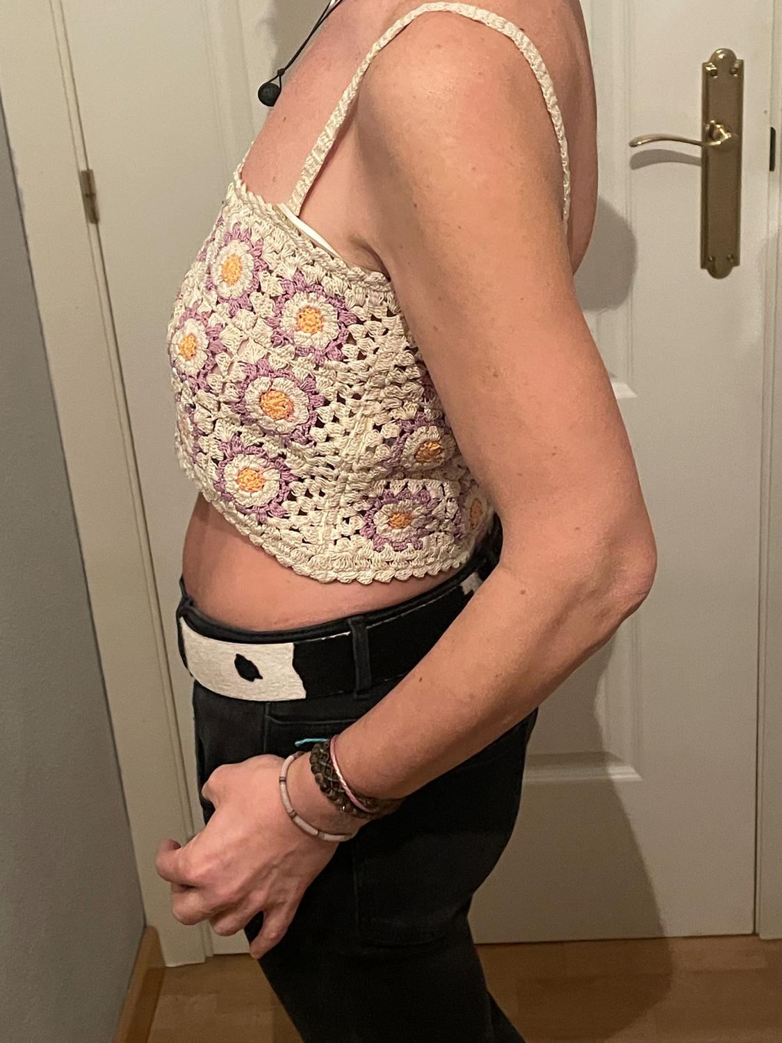 CROCHET DAISY TOP - Image 7