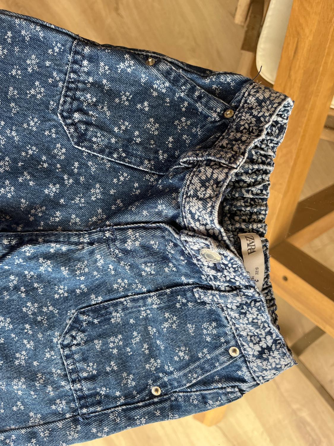 PANTALÓN ESTAMPADO FLORES. - Image 2