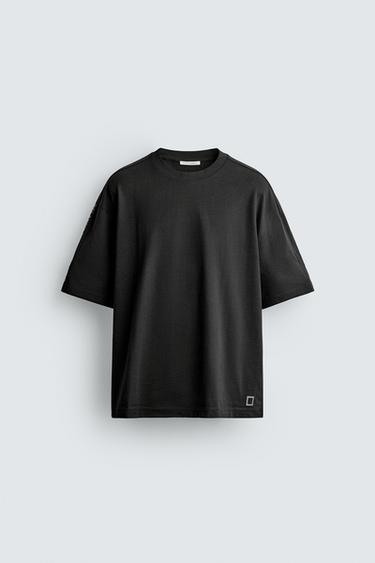 CAMISETA RELAXED FIT TEXTO - Negro de Zara - Imagen 0