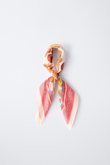 BANDANA CUADRADA ESTAMPADO - Arena de Zara