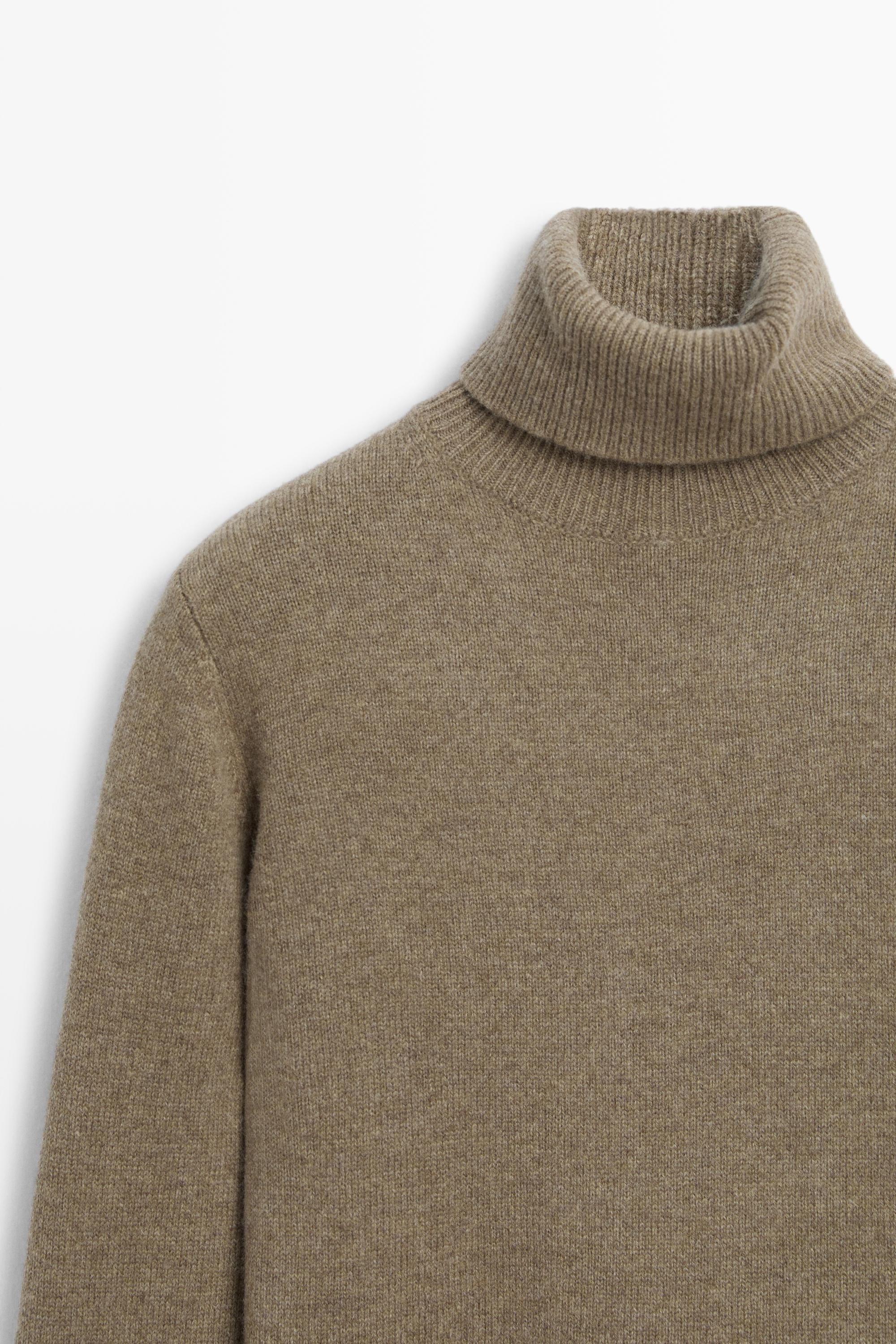 Pull à col roulé en maille de laine mélangée